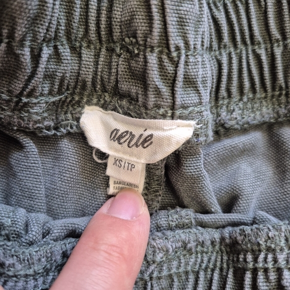 Aerie Bordwalk Olive Green Shorts – Size XS - Picture 6 of 8